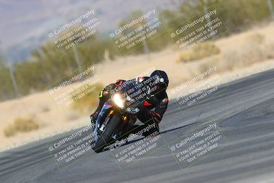 media/Jan-14-2024-SoCal Trackdays (Sun) [[2e55ec21a6]]/Turn 6 (125pm)/